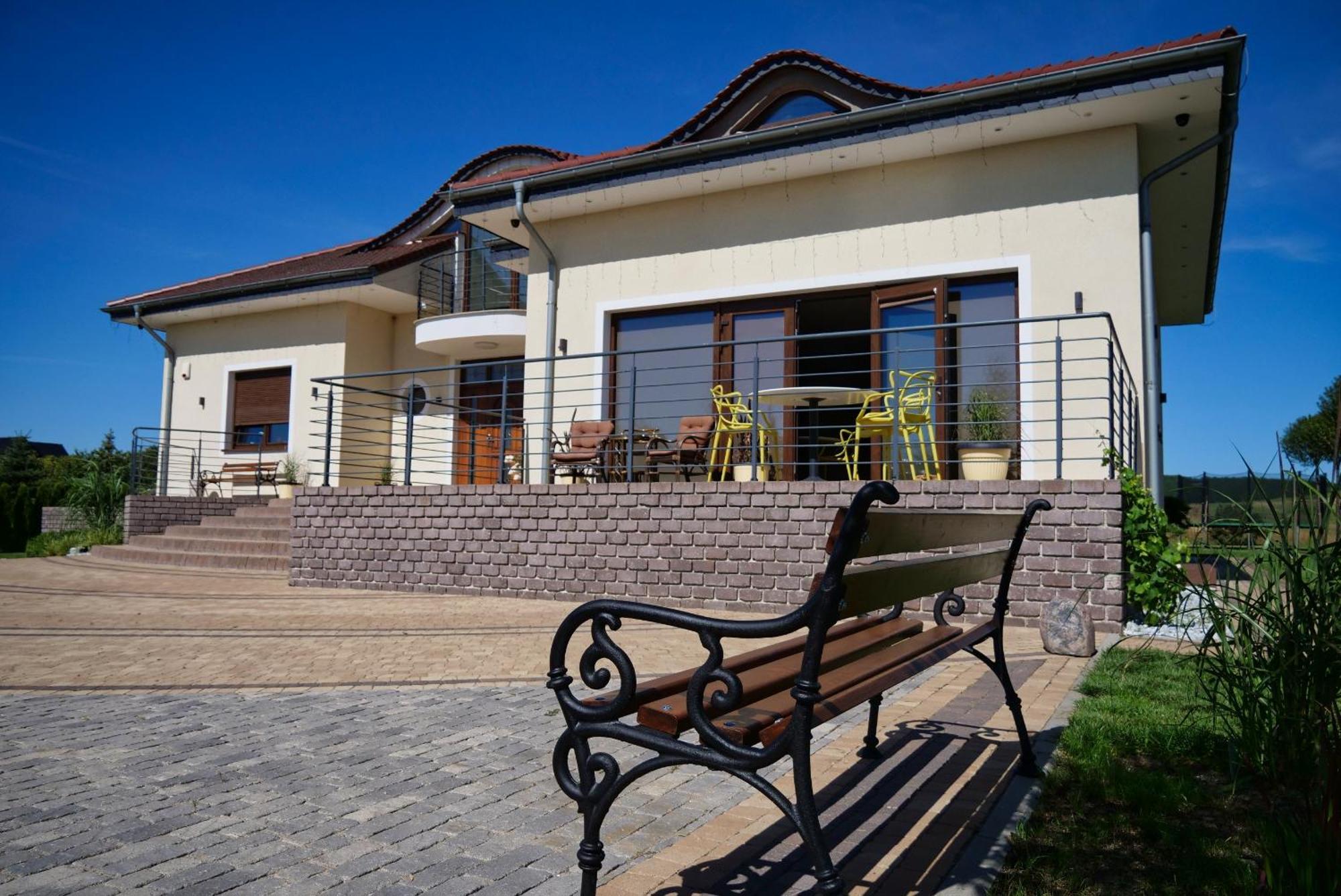 Villa Pro Musica - Opcja Sniadania Lębork Esterno foto